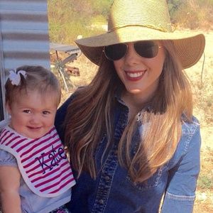 Meet your Posher, Adoring Family